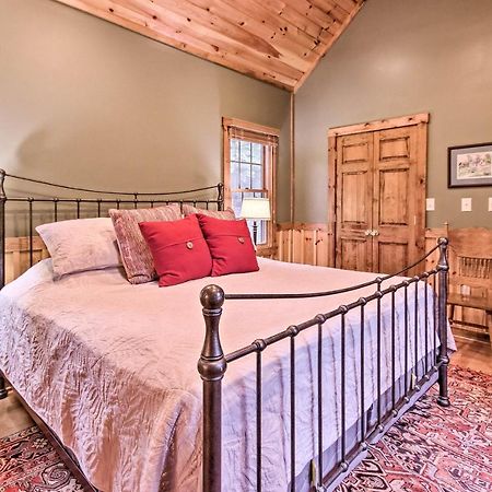 Creekside Berkeley Springs Cabin On 35 Acres! Екстериор снимка