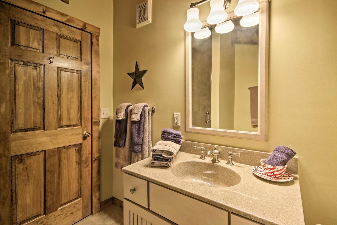 Creekside Berkeley Springs Cabin On 35 Acres! Екстериор снимка