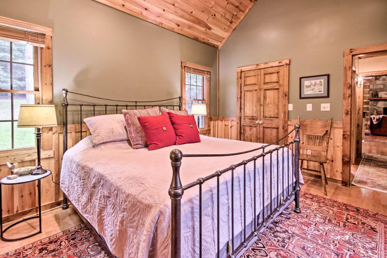 Creekside Berkeley Springs Cabin On 35 Acres! Екстериор снимка