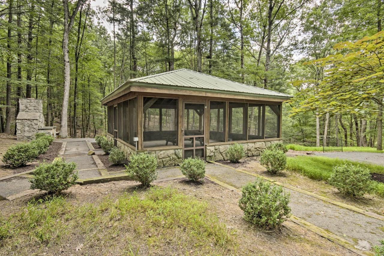 Creekside Berkeley Springs Cabin On 35 Acres! Екстериор снимка