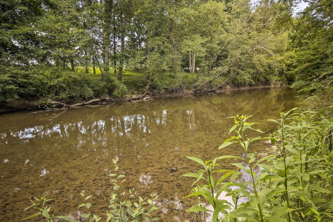 Creekside Berkeley Springs Cabin On 35 Acres! Екстериор снимка